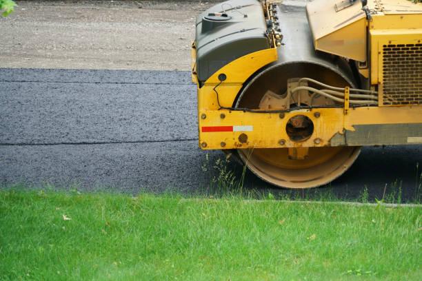 Best Gravel Driveway Installation  in Falls City, NE